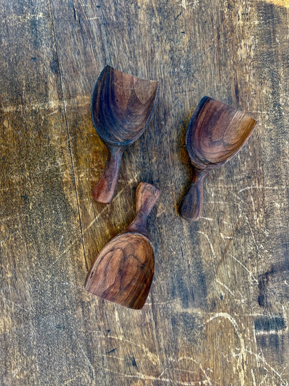 HANDMADE WALNUT SCOOPS